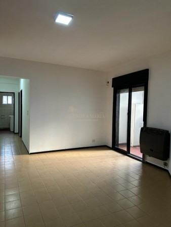 VENTA DEPARTAMENTO 3 AMBIENTES
