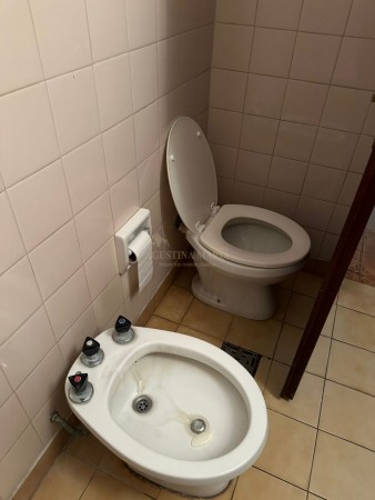 VENTA CASA 4 AMBIENTES