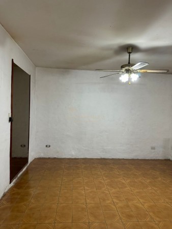 VENTA CASA 4 AMBIENTES