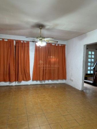 VENTA CASA 4 AMBIENTES
