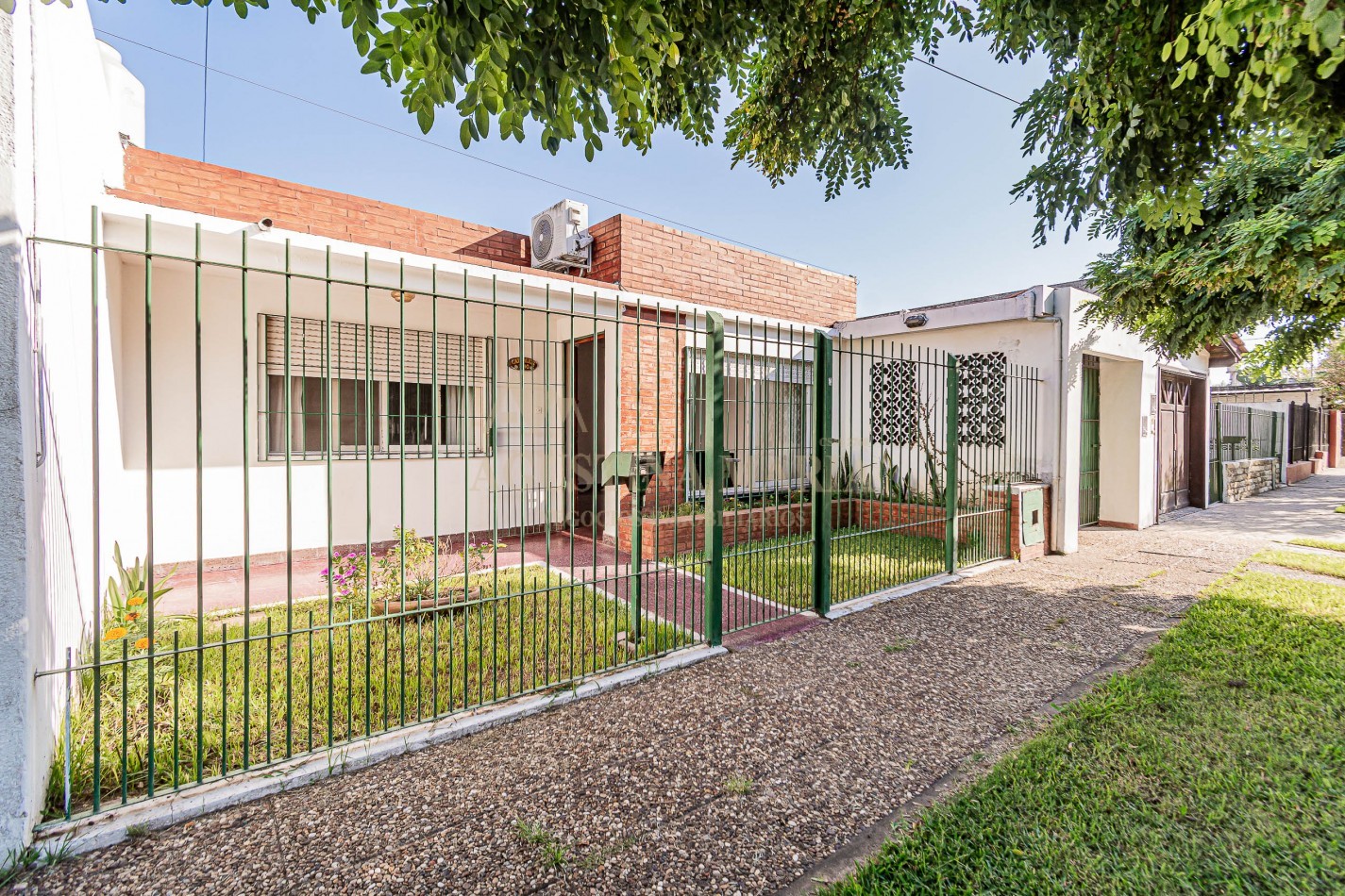 Casa de 3 Ambientes en San Miguel