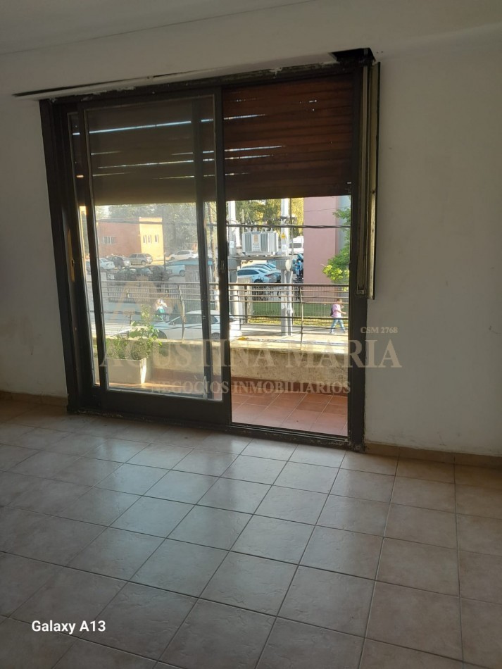 Venta Casa 4 ambientes Jose C Paz