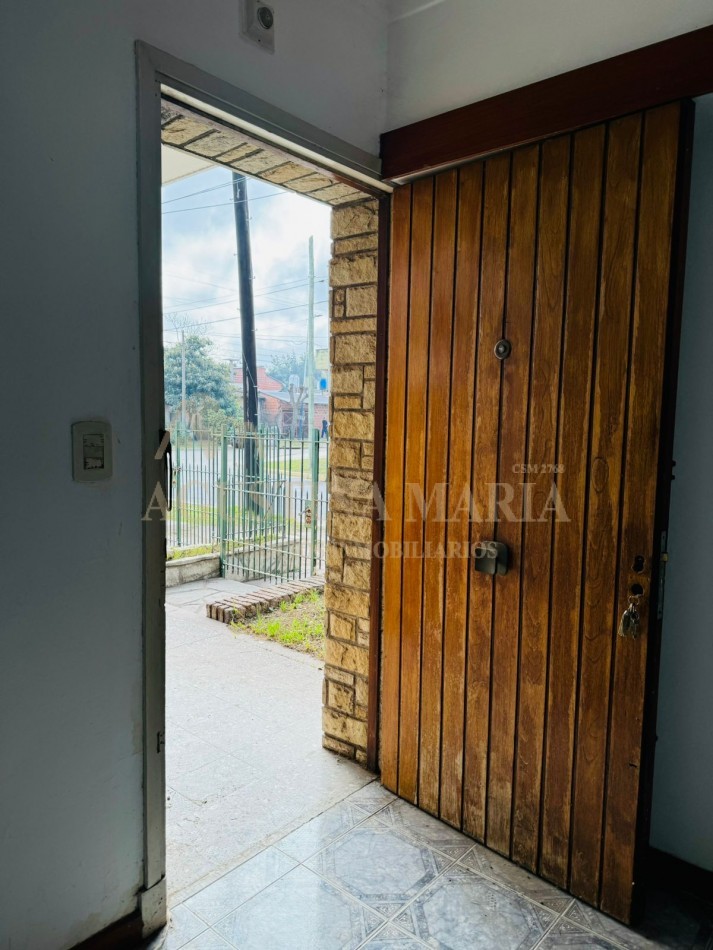VENTA CASA 3 AMBIENTES LOS POLVORINES