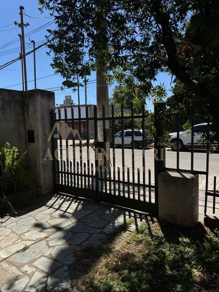 Venta Casa 4 ambientes Grand Bourg