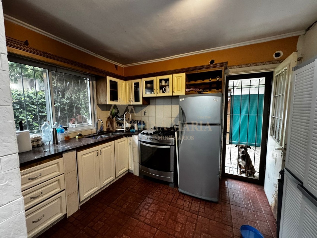 VENTA CASA 4 AMBIENTES MUÑIZ